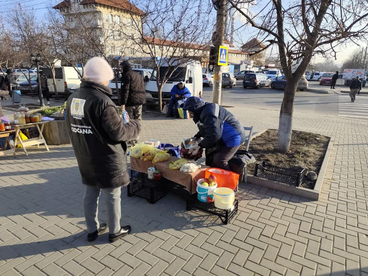 Angajații Preturii Ciocana au intervenit pentru a combate comerțul ilegal din sector