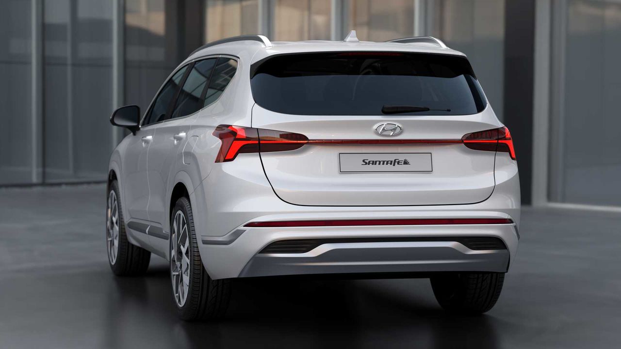 Два десятилетия Hyundai Santa Fe: эволюция автомобильной иконы ®