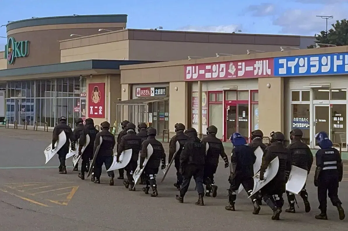 În Japonia, un urs a capturat un supermarket timp de două zile