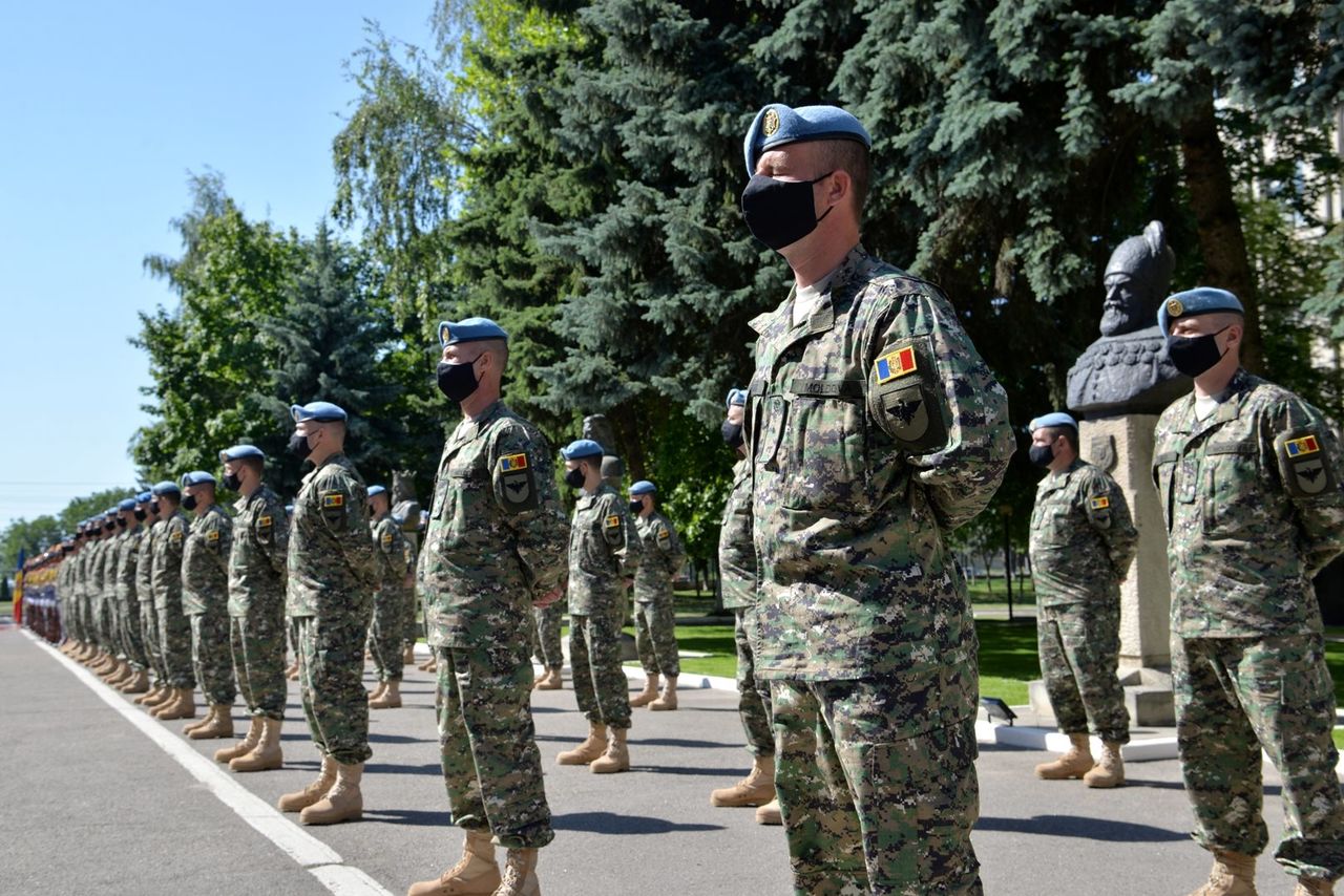 Пынзарь - военнослужащим, отправляющимся в Косово: Я горжусь вами