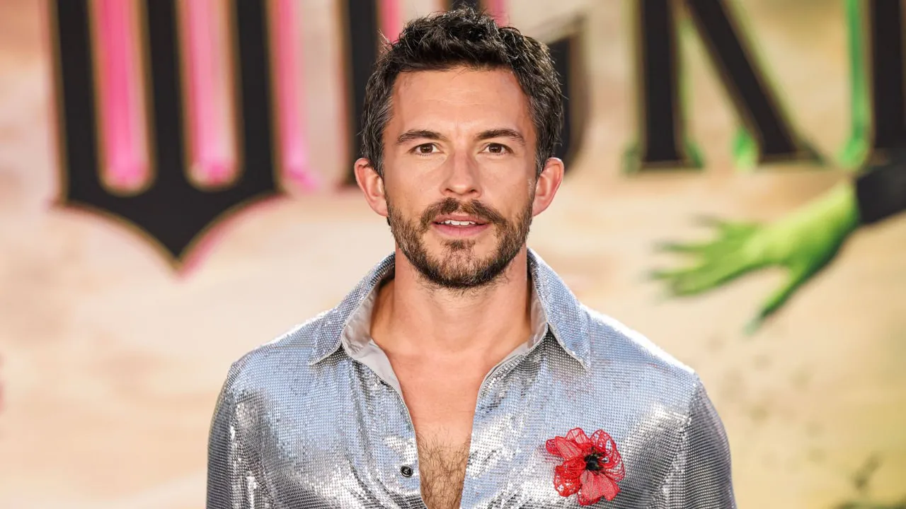 Actorul Jonathan Bailey, desemnat cel mai sexy bărbat din lume în 2025