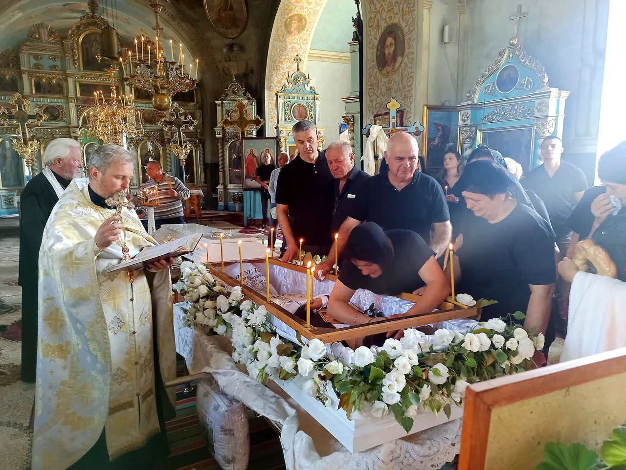 В Бравиче простились с сотрудником Минюста, утонувшим в Болгарии