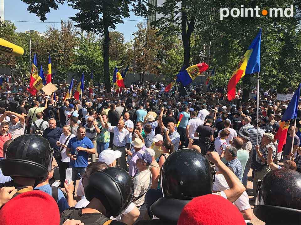В Кишиневе прошли протесты против смешанной системы выборов