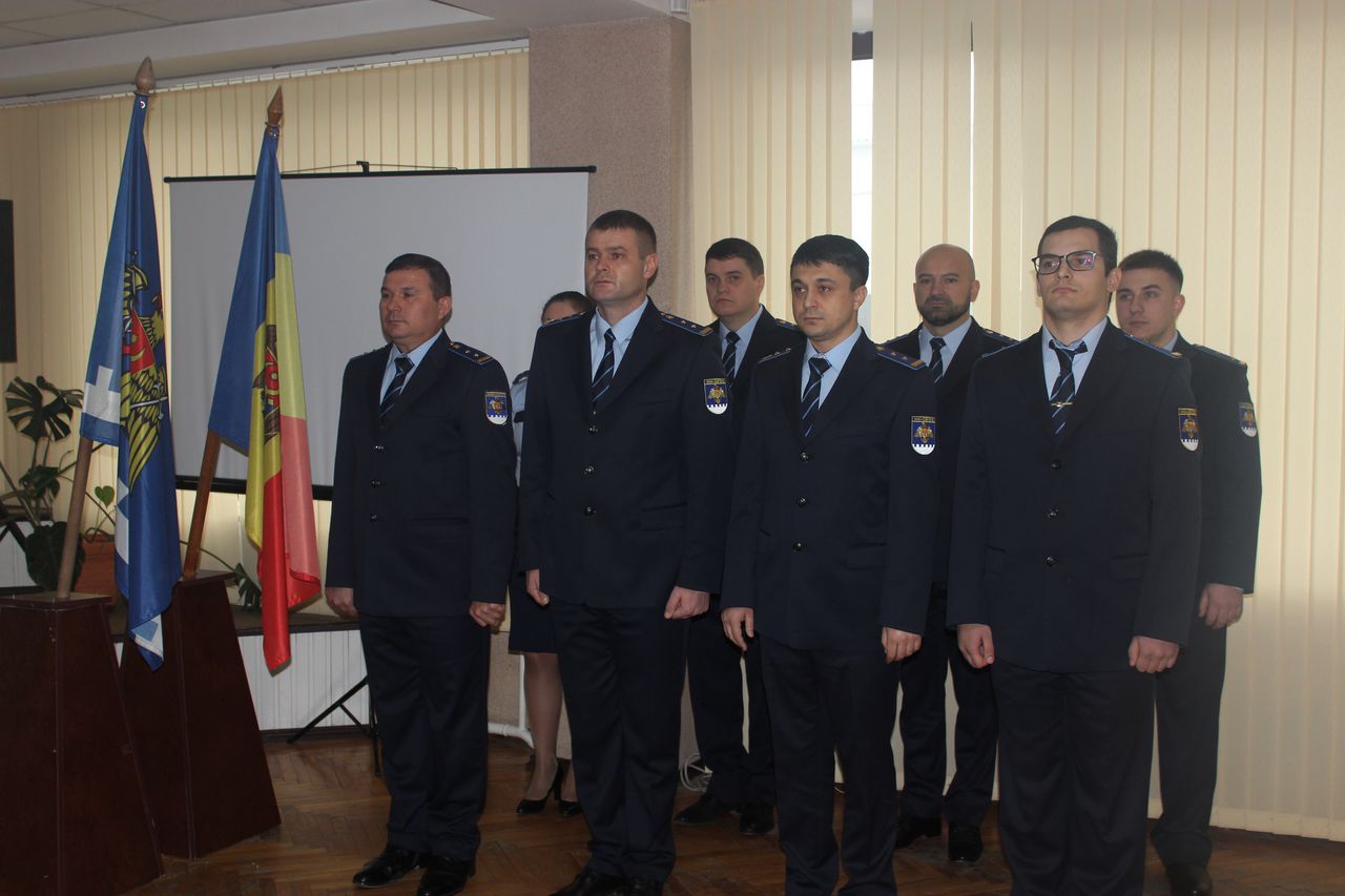 Noii angajați ai Serviciului Vamal și-au primit epoleții
