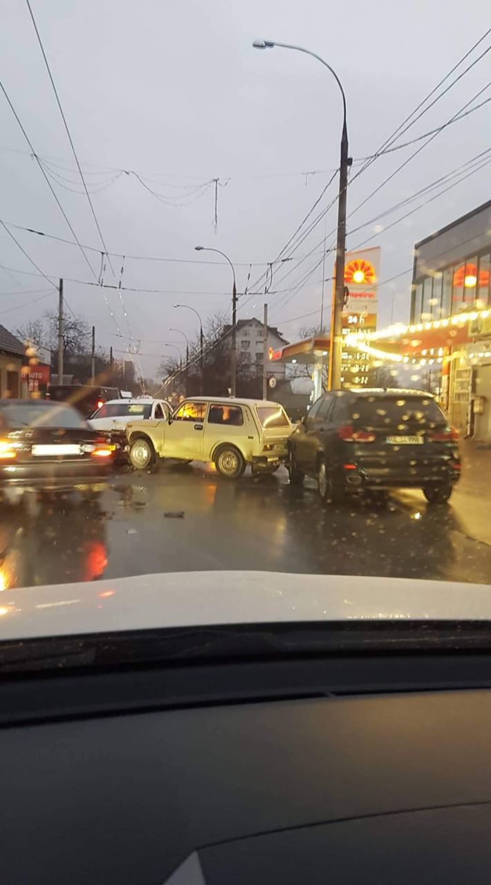 Цепное ДТП в Дурлештах: столкнулись 4 автомобиля