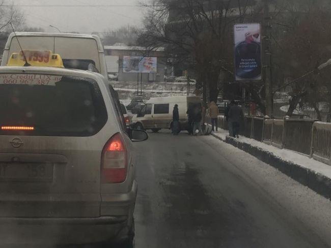 ДТП на Измаильской спровоцировало километровую пробку