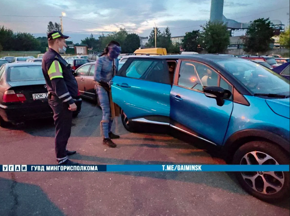 Синий во всех смыслах: в Беларуси гаишники поймали пьяного "аватара"
