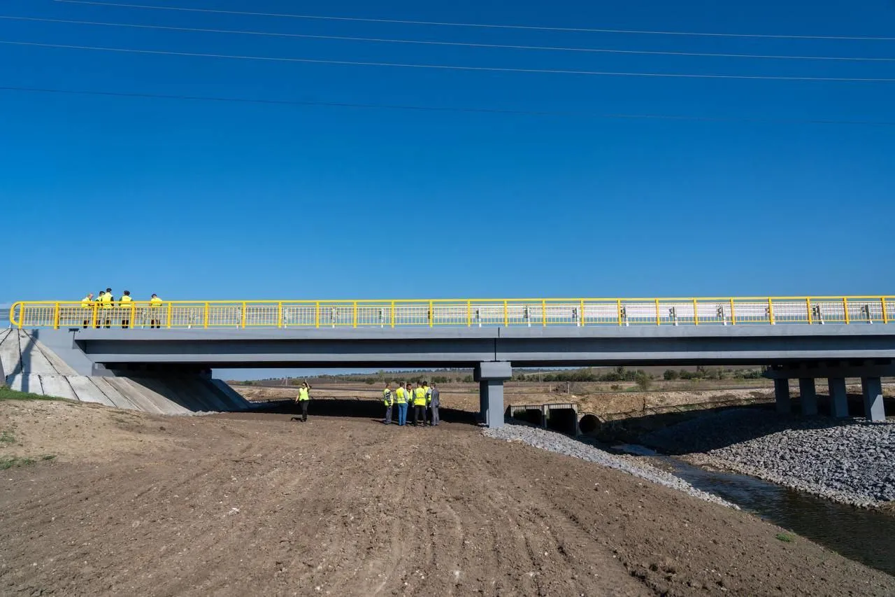 Traficul pe un pod important peste râul Răut a fost deschis