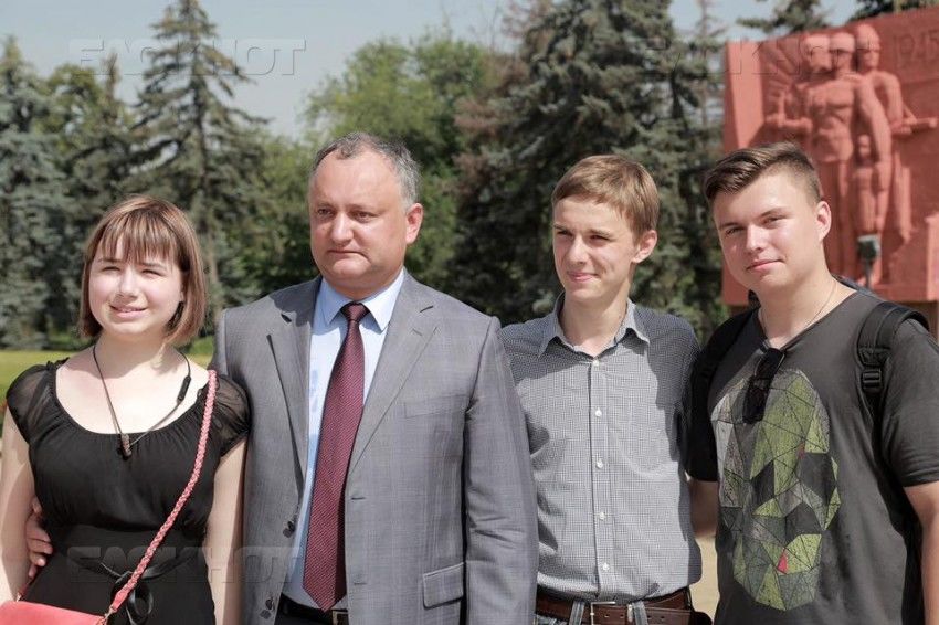 Додон: Молдова по праву страна-победитель в ВОВ, и никто у нас это право не отнимет