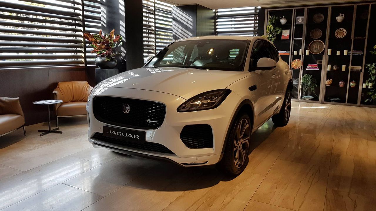 Noul SUV compact Jaguar E-Pace a venit la Chişinău ®