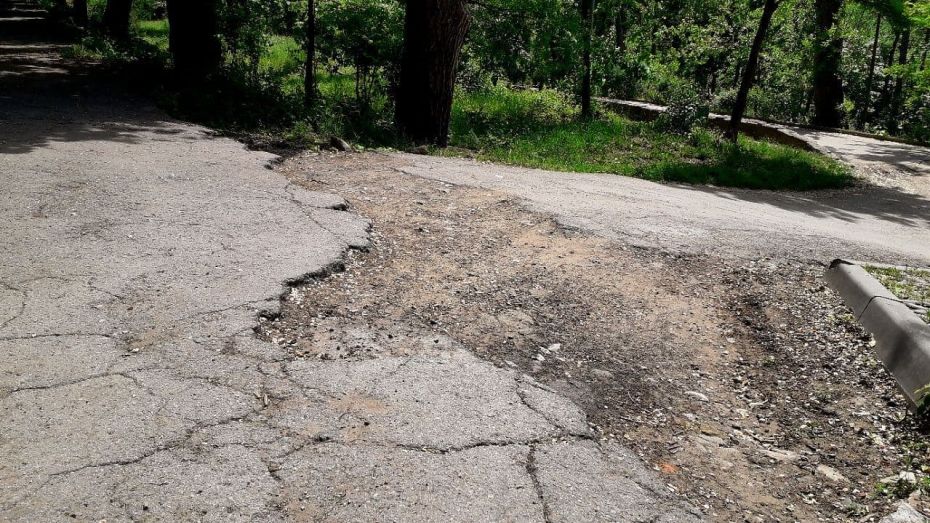Многие парки в столице не оснащены пандусами