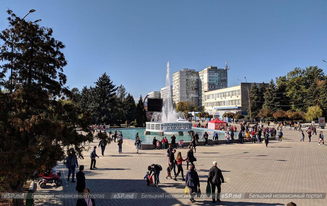 Фонтан в центре Бельц запустили после ремонта