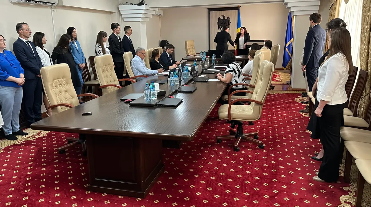 Судьи, назначенные до достижения предельного возраста, принесли присягу
