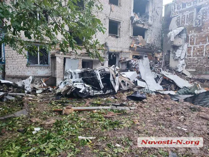 Николаев подвергся обстрелам: девять человек ранены