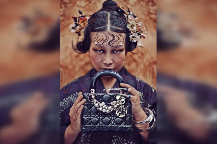 Модный дом Dior извинился за фото китаянки