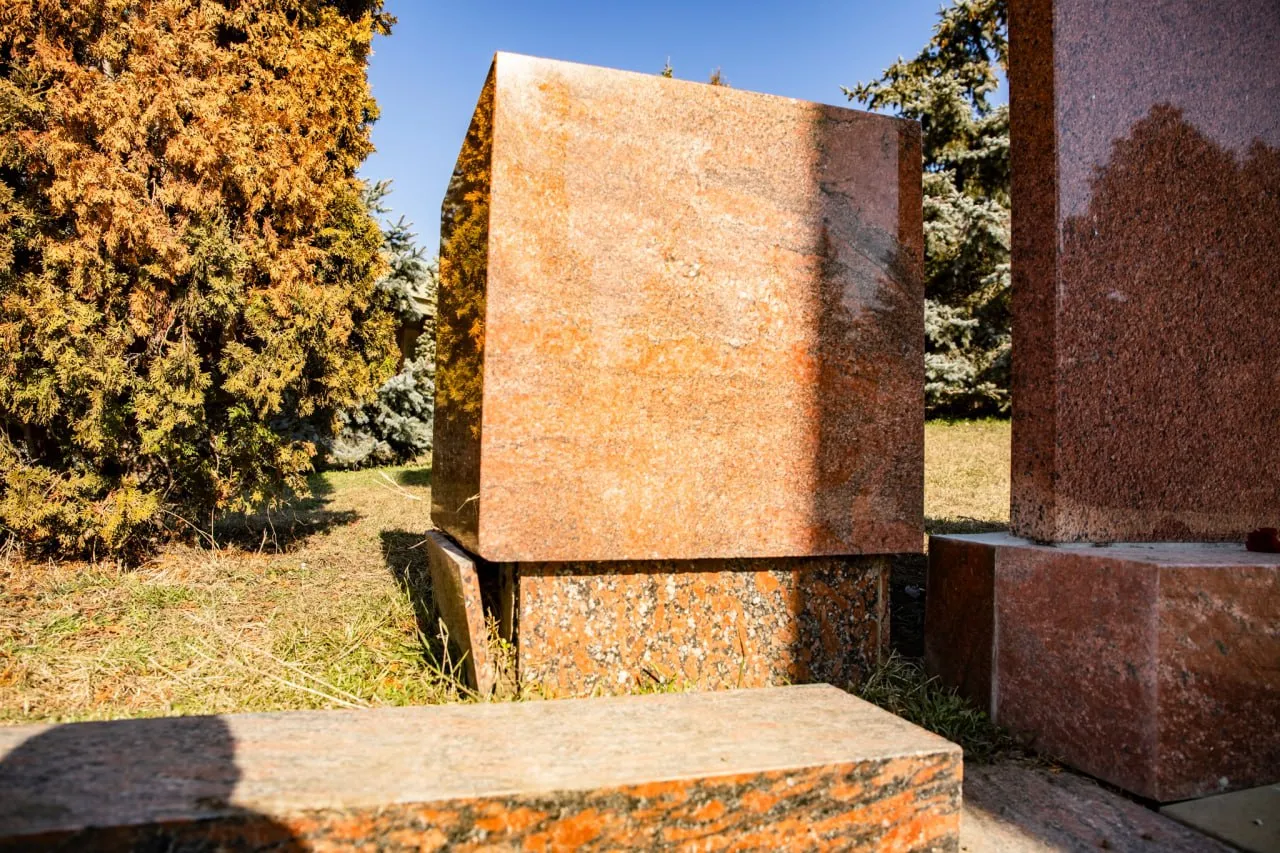Consilierii PSRM cer reabilitarea Complexului Memorial Eternitate