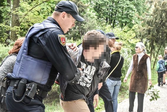 День Победы в Одессе: 20 задержанных и стычки