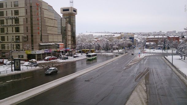 Погодная аномалия в России: Красноярск засыпало снегом