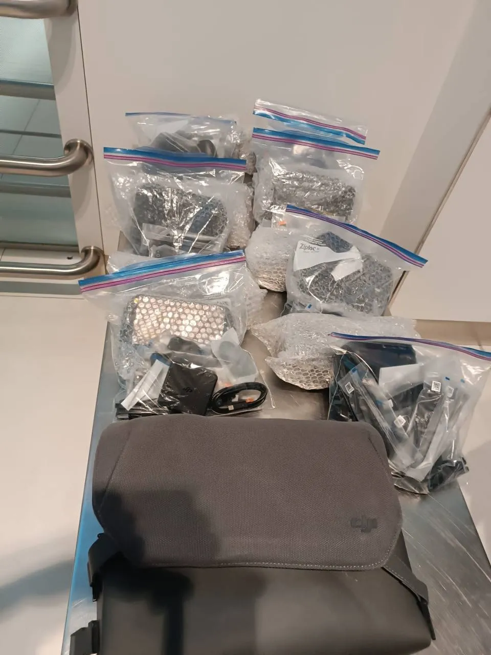 В Молдову пытались незаконно ввезти 17 дронов на сумму около 65 тысяч долларов