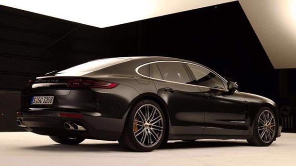 Новый Porsche Panamera рассекретили до премьеры