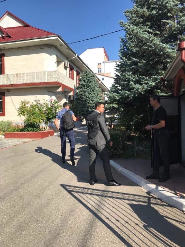 НЦБК проводит обыски в Государственном Агентстве по закупкам в здравоохранении