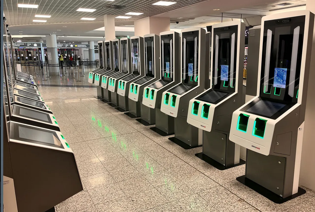 Cozi uriașe la Aeroportul din Praga din cauza noului sistem EES