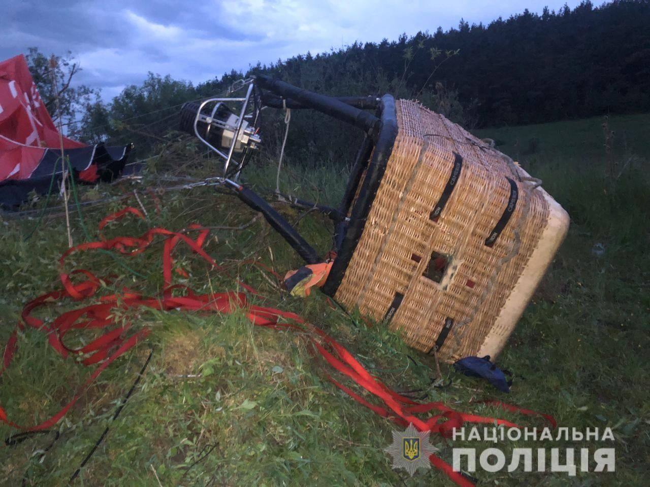 На Украине упал воздушный шар с пассажирами, один человек погиб