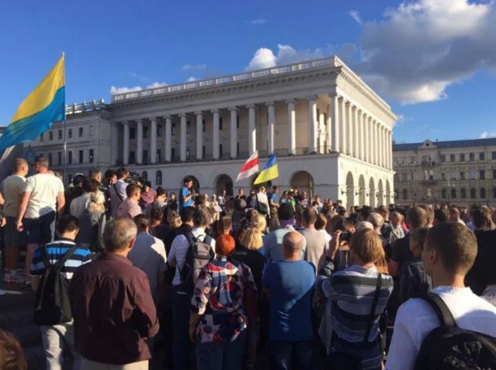 На Майдане проходит акция памяти Павла Шеремета