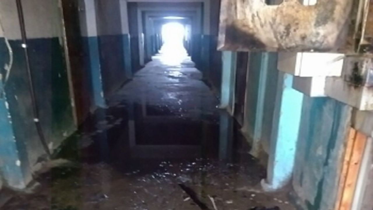 На Буюканах вспыхнул пожар в одном из многоэтажных домов