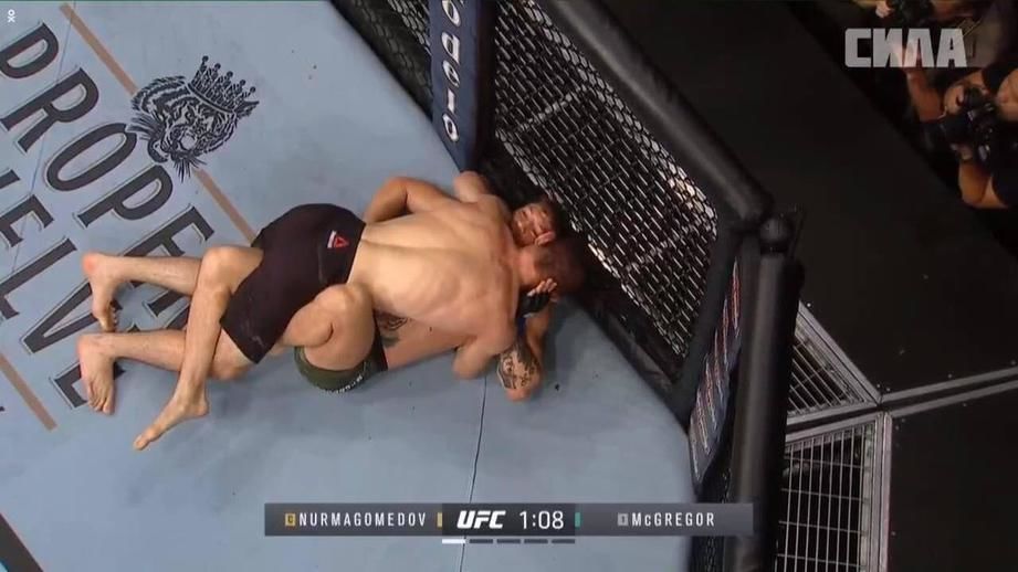 Нурмагомедов победил Макгрегора и сохранил чемпионский пояс UFC