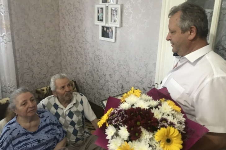 Семейная пара из Комрата отметила 60-летие совместной жизни
