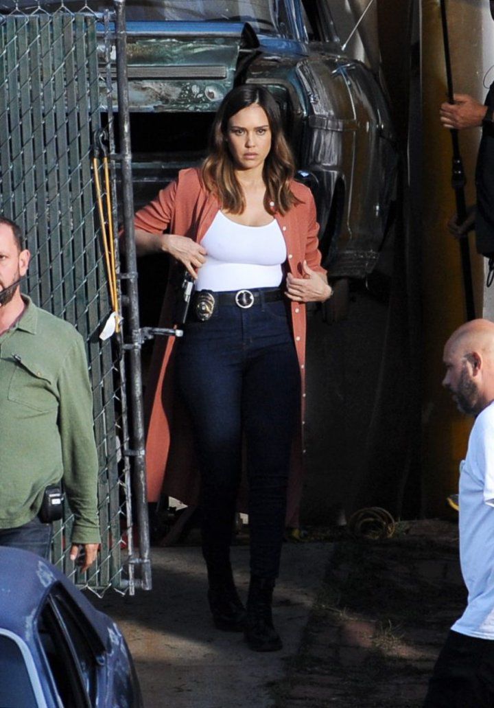 Jessica Alba s-a întors pe platourile de filmare. Cum se simte după naștere