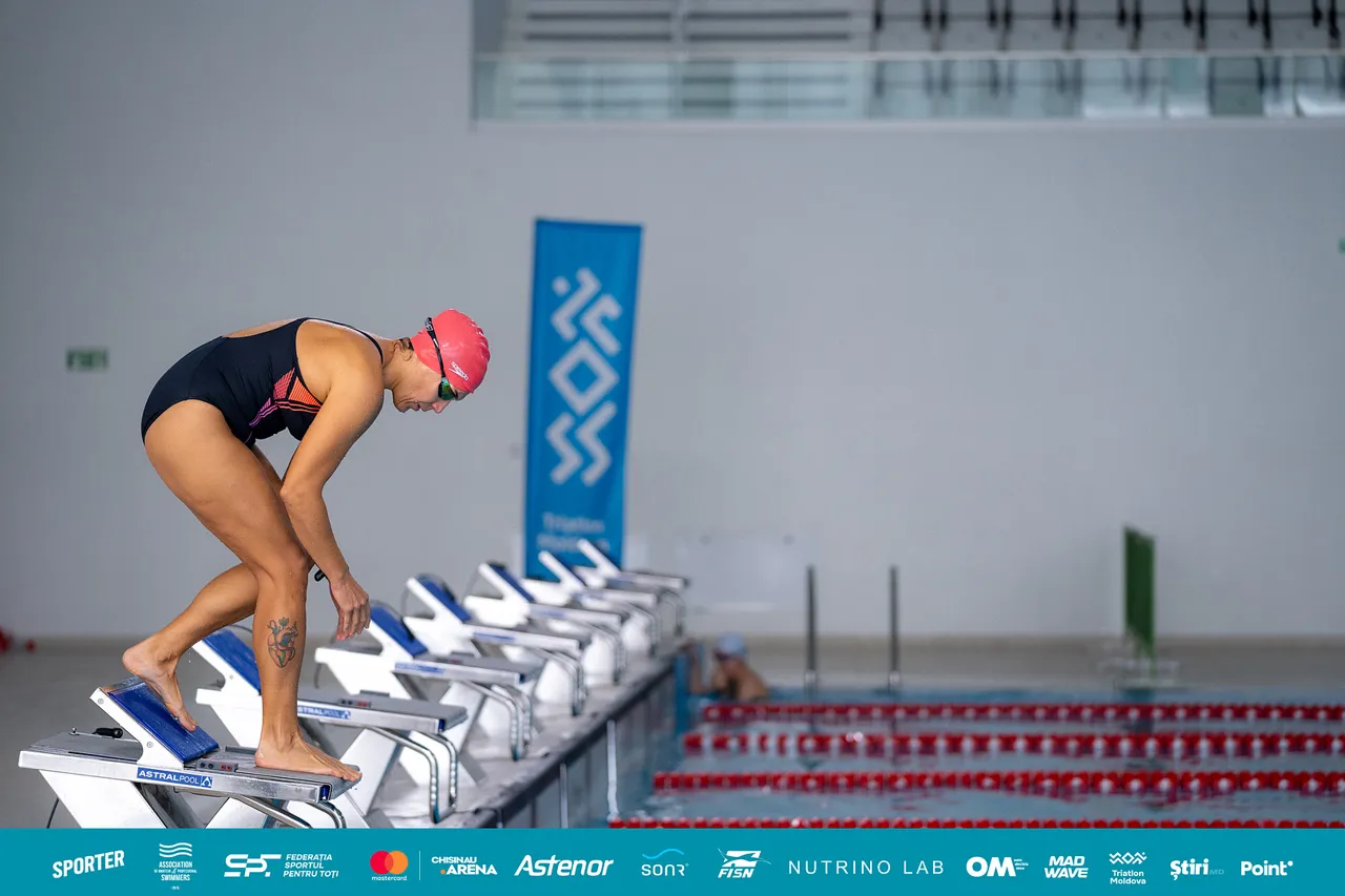 Пловцы всех возрастов соревновались на чемпионате по плаванию Masters