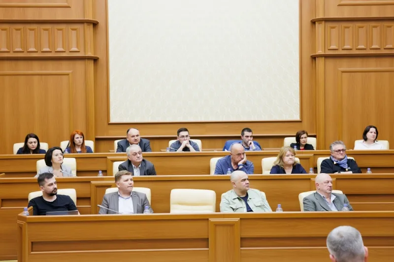 Санду - представителям СМИ: Мы хотим оставаться частью свободного мира