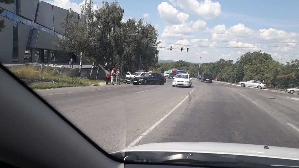 Автомобиль полиции попал в ДТП в Кишиневе