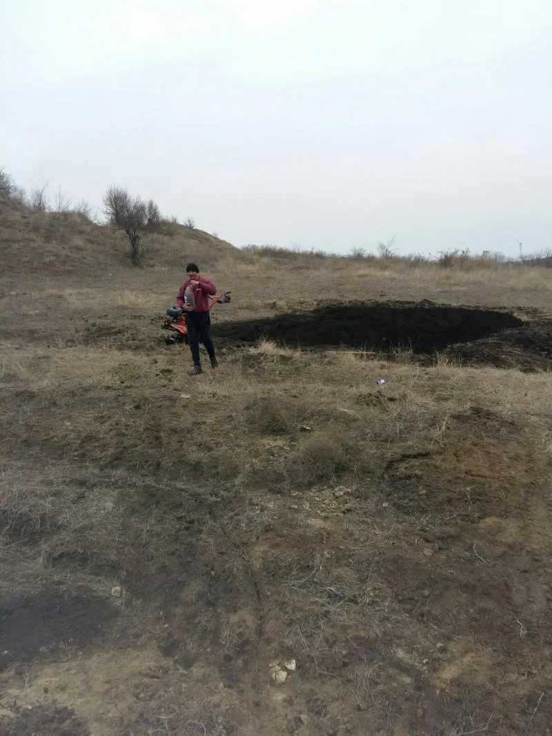Шесть человек незаконно добывали плодородные слои почвы