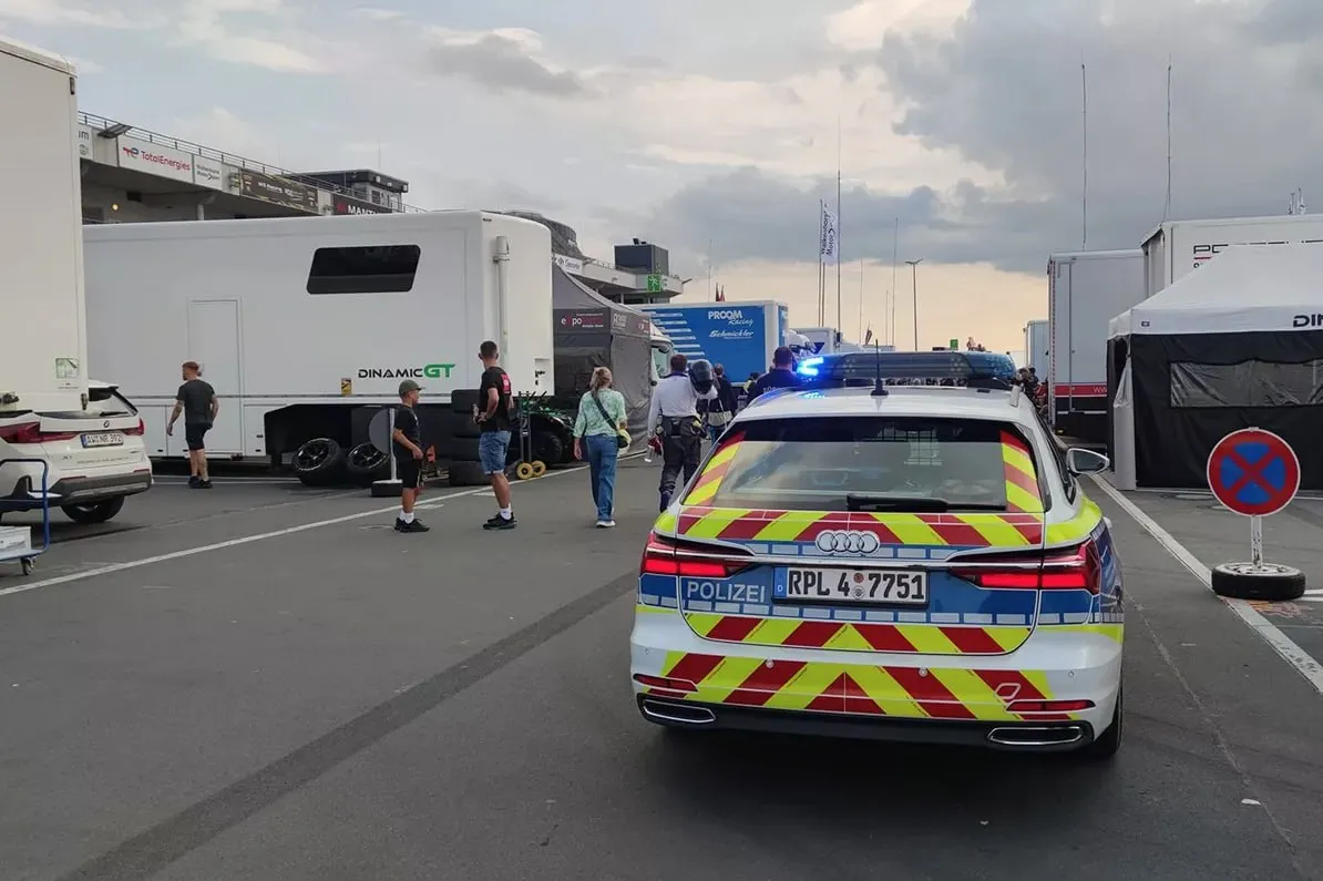 В Германии 22 человека пострадали из-за взрыва на гоночной трассе