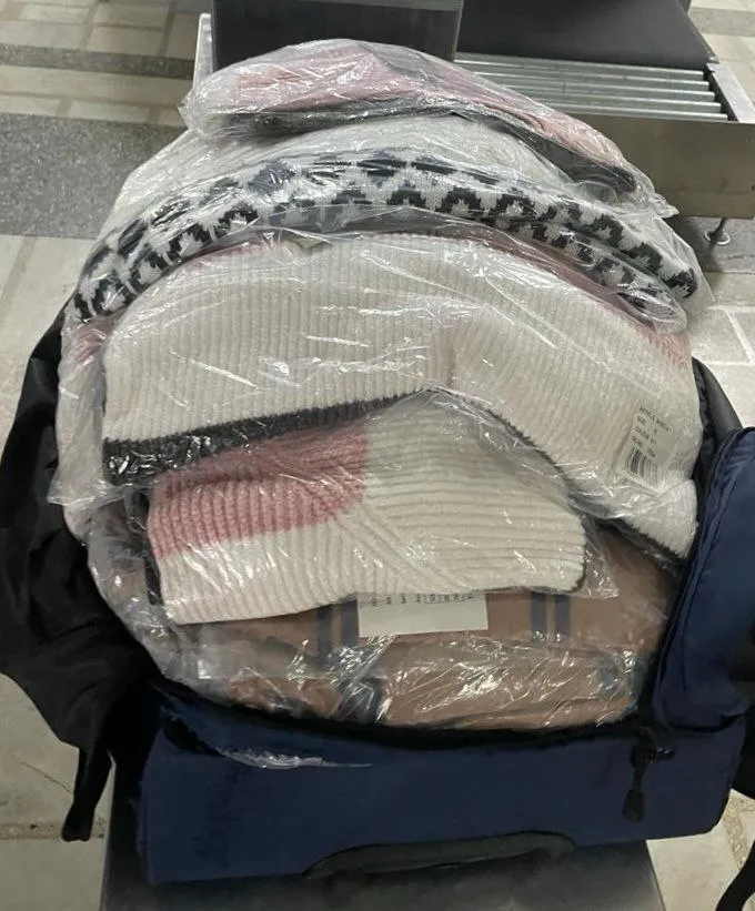 Пресечена попытка ввоза в Молдову незадекларированной партии одежды