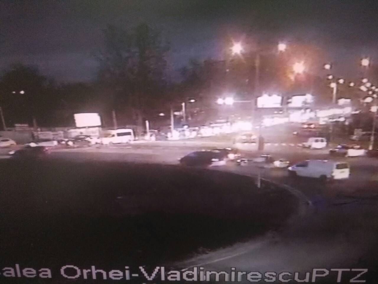 InfoTrafic 17:00: Accident rutier. Flux majorat de transport