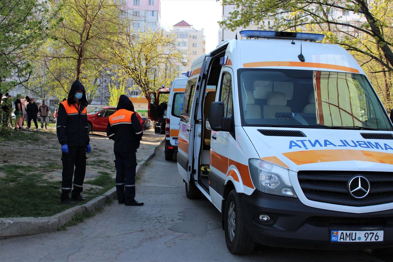 Эвакуированная при пожаре на Рышкановке женщина доставлена в больницу