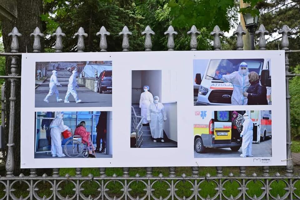В столице открылась фотовыставка, посвященная Дню медицинского работника