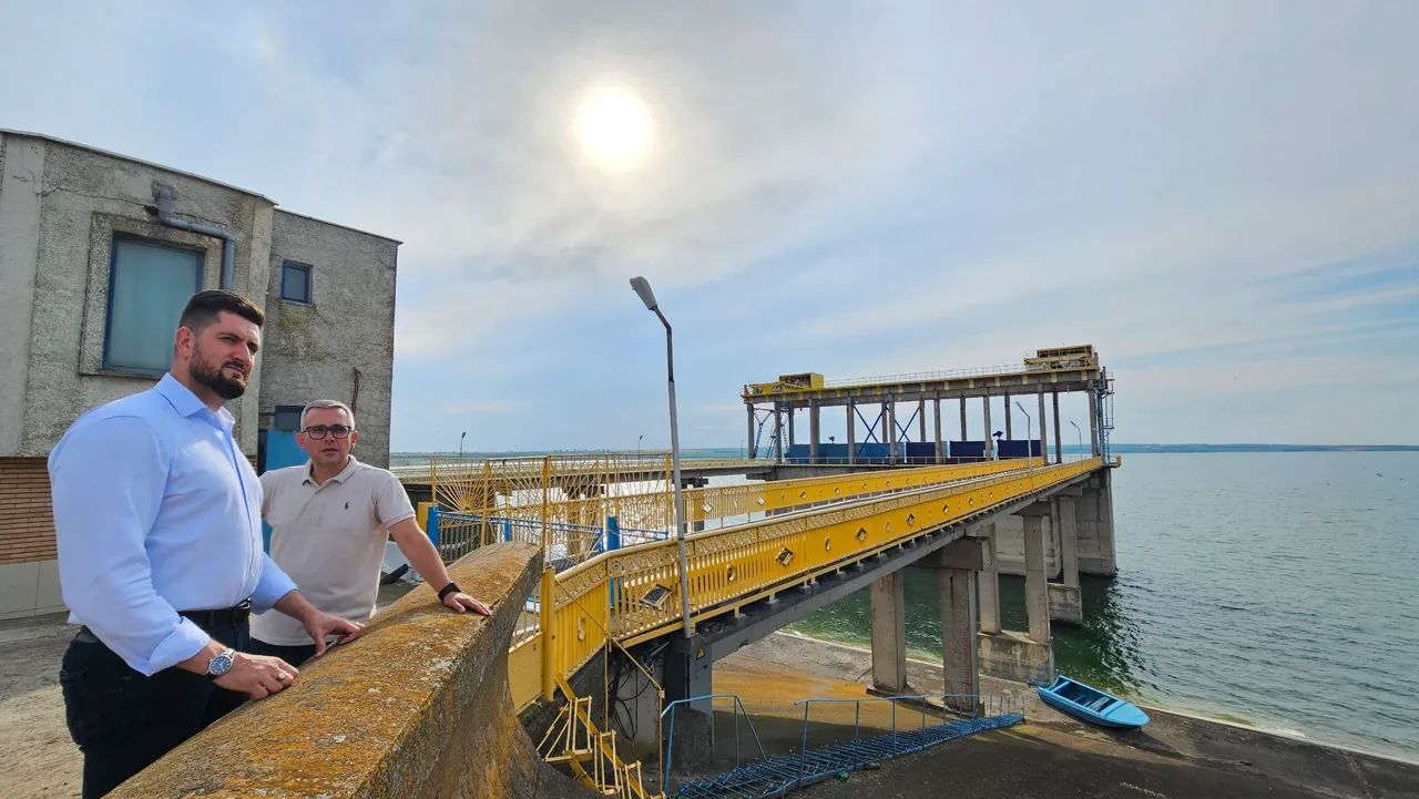 La hidrocentrala de la Costești se planifică construirea unui parc solar plutitor și a unui parc eolian