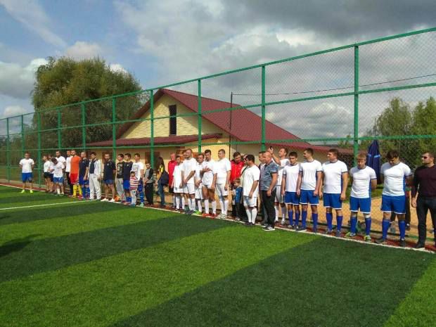 Молдавские судьи умеют не только приговоры выносить, но и в футбол играть