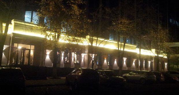 Историческое здание в центре Кишинева украсила художественная подсветка