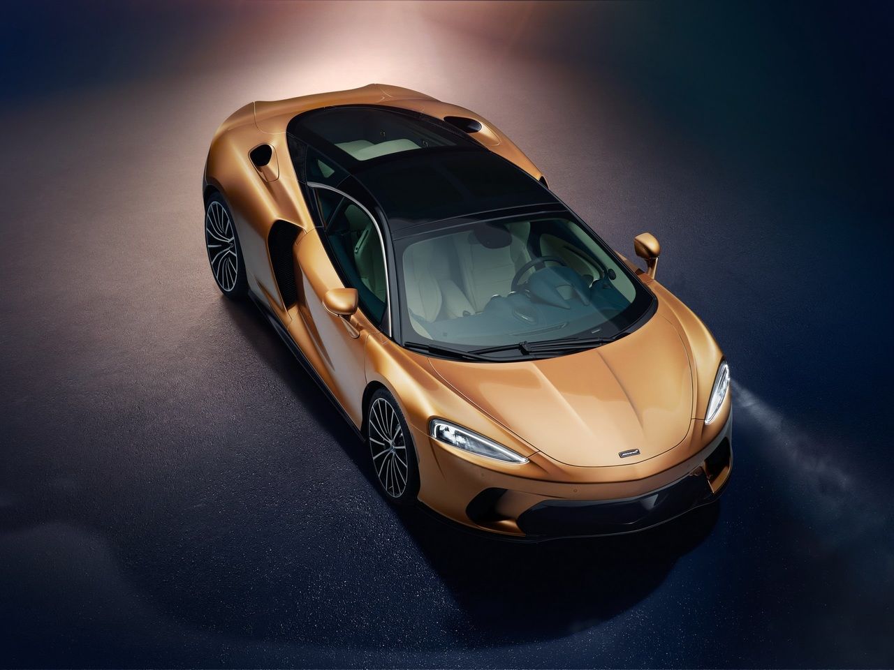 McLaren создал комфортный суперкар для дальних путешествий