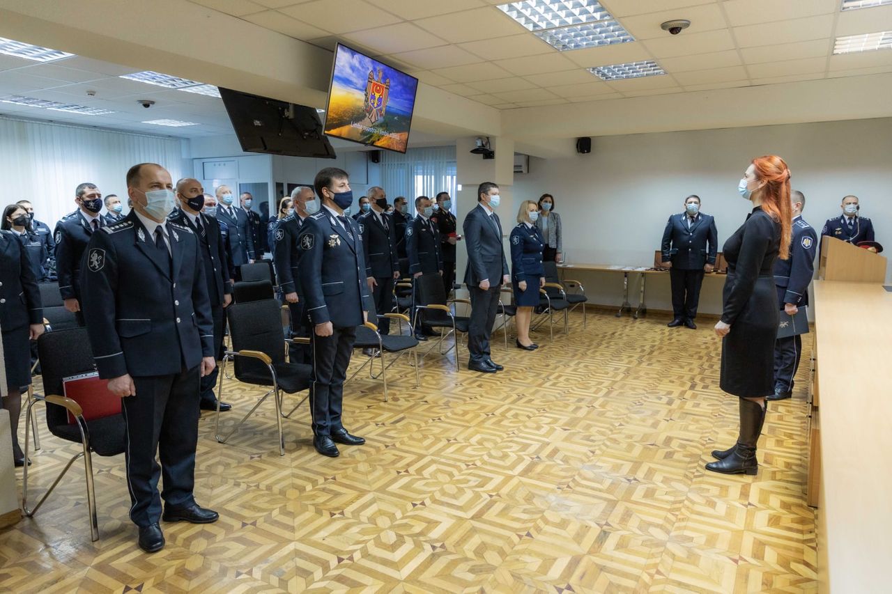 В МВД наградили сотрудников в честь 31-й годовщины создания Национальной полиции