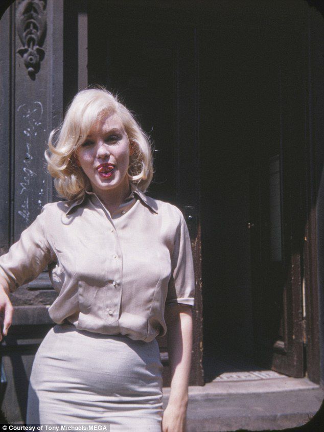 Marilyn Monroe a fost însărcinată. Primele poze cu burtica, făcute publice după zeci de ani