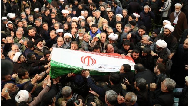 В Иране прощаются с Сулеймани: Безумный Трамп, не думай, что все кончено