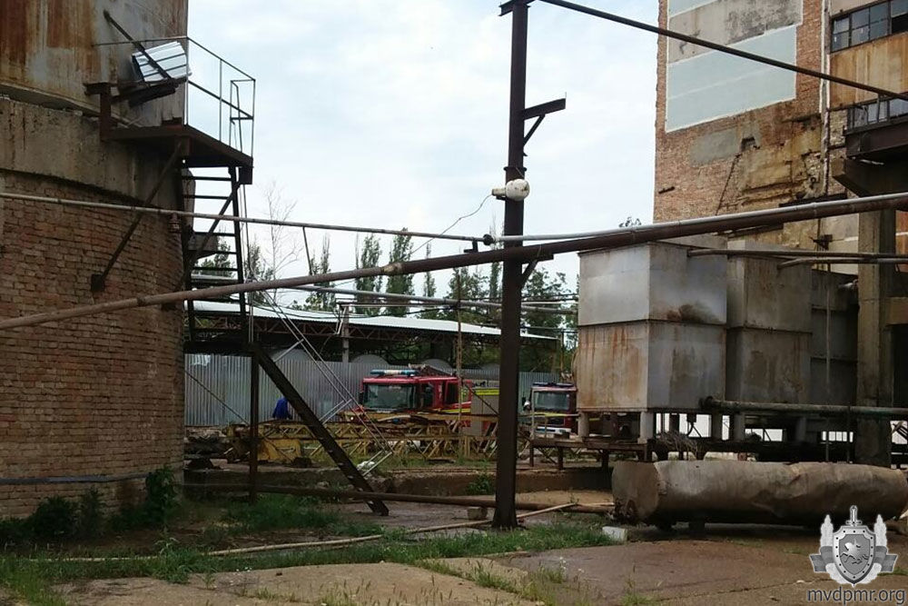 На заводе в Бендерах из-за нарушения техники безопасности вспыхнул пожар