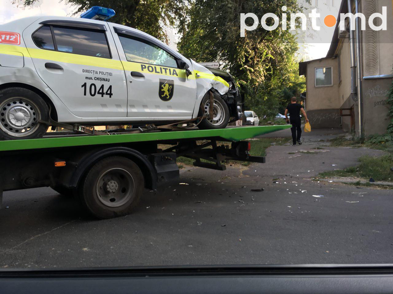 В Кишиневе машина полиции попала в ДТП